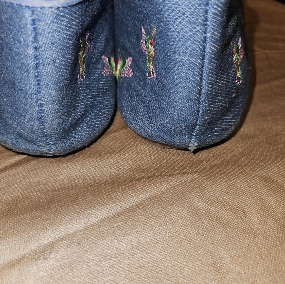 Hummingbird Embroidered Slip-On Cotton Twill Loafers - Picture 6 of 9